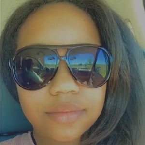 Meet your Posher, Mariana